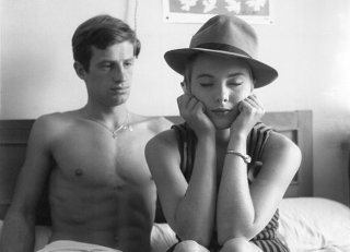 Fino all'ultimo respiro: Jean-Paul Belmondo e Jean Seberg in una scena del film