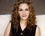 Julia Roberts compie 50 anni: su Sky una serata dedicata ai suoi film.
