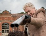 Mistero a Crooked House: Agatha Christie torna al cinema con Max Irons e Glenn Close