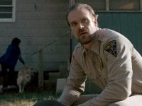 David Harbour e il fenomeno Stranger Things: 'Devo proteggere quei ragazzini dal troppo amore'