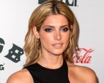 Snowblind: Ashley Greene e Karl Urban nel cast del film
