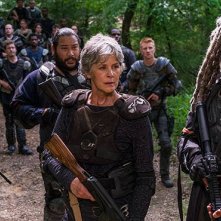 The Walking Dead: Melissa McBride e Khary Payton in una scena dell'episodio The Damned