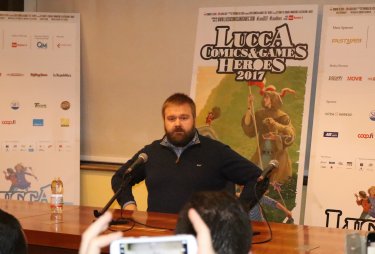 Lucca 2017: uno scatto di Robert Kirkman all'incontro con la stampa