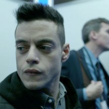 Mr. Robot: una scena con Rami Malek nell'episodio eps3.4_runtime-err0r.r00