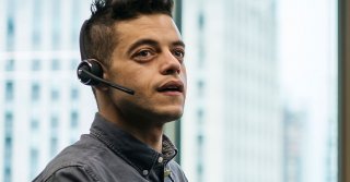 Mr. Robot: un primo piano di Rami Malek nell'episodio eps3.4_runtime-err0r.r00