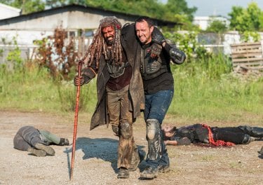 The Walking Dead: Khary Payton in una scena