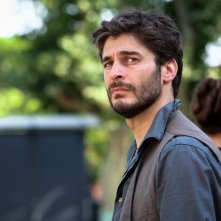 La casa di famiglia: Lino Guanciale in una scena del film