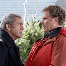 Daddy's Home 2: Will Ferrell e Mel Gibson in una scena del film