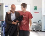 Gli sdraiati: un padre, un figlio, poche emozioni