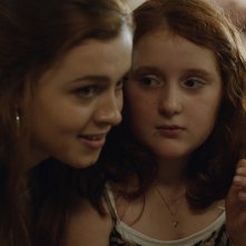 My Skinny Sister: Amy Diamond e Rebecka Josephson in un momento del film