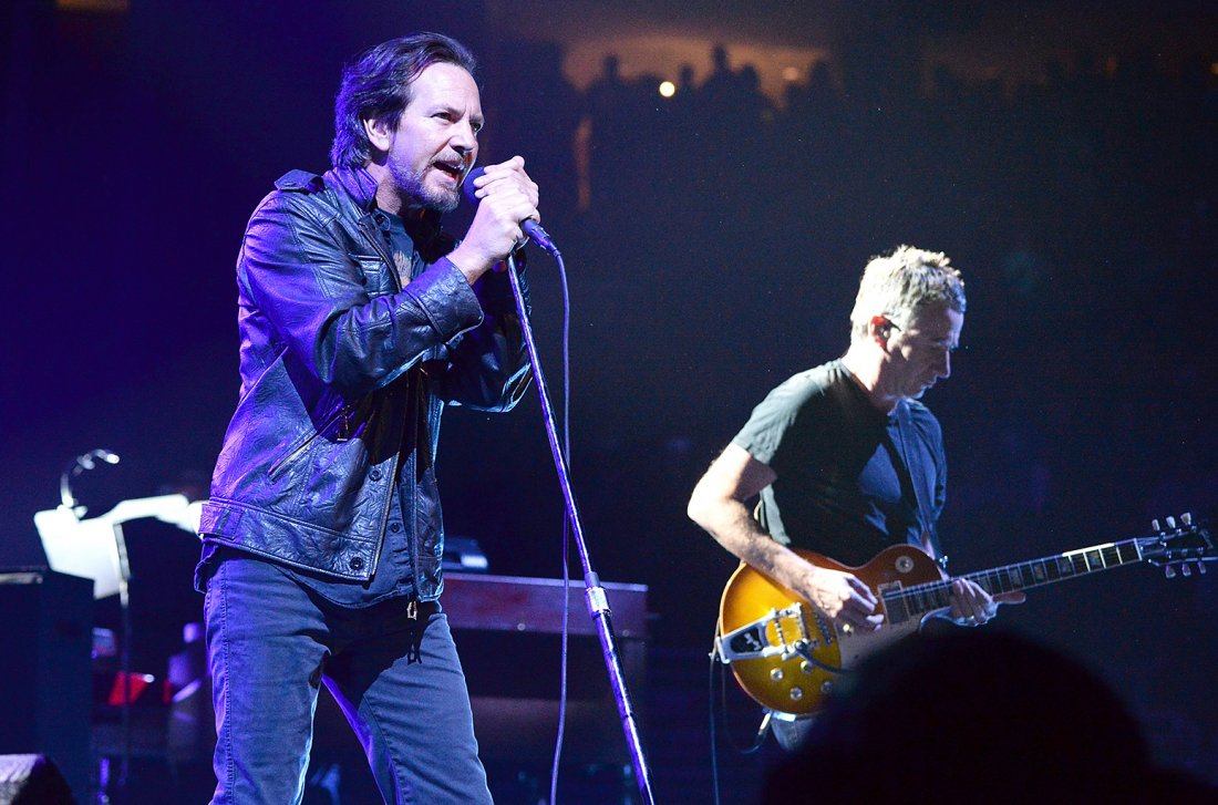 Pearl Jam Lets Play Two Eddie Vedder3