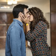 Smetto quando voglio - Ad honorem: Edoardo Leo e Valeria Solarino in una scena del film