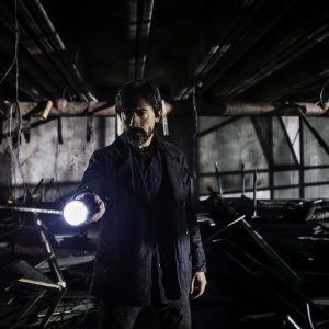 Smetto quando voglio - Ad honorem: Luigi Lo Cascio in una scena del film