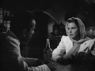 Casablanca: Humphrey Bogart e Ingrid Bergman in un'immagine del film