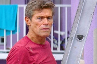 The Florida Project: Willem Dafoe in una scena del film