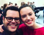Netflix acquista Super-Normal, con Josh Gad, Daisy Ridley e Luke Evans