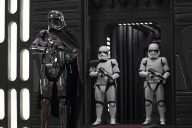 Star Wars: Gli Ultimi Jedi, Gwendoline Christie in un momento del film