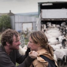Dark River: Mark Stanley e Ruth Wilson in una scena del film
