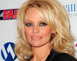 Pamela Anderson: Harvey Weinstein mi disse che non avrei mai lavorato a Hollywood