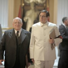 The Death of Stalin: Simon Russell Beale e Jeffrey Tambor in una scena del film