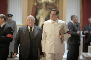The Death of Stalin: Simon Russell Beale e Jeffrey Tambor in una scena del film