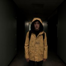 Dark: una scena della serie con Louis Hofmann