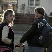 Dark: due giovani protagonisti della serie