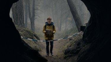 Dark: Louis Hofmann in un'immagine