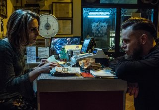 Gomorra 3: Enzo (Arturo Muselli) e sua sorella in una scena del quinto episodio