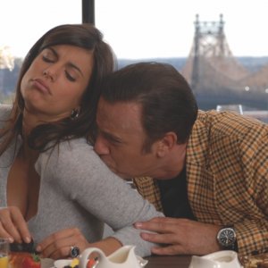 Super Vacanze di Natale: Elisabetta Canalis e Massimo Ghini in una scena del film