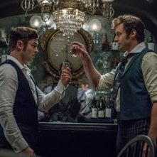 The Greatest Showman: una foto degli attori Zac Efron e Hugh Jackman