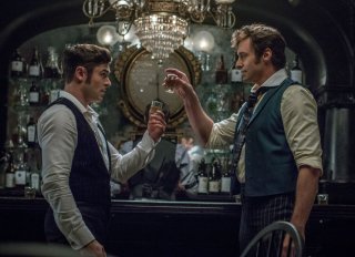 The Greatest Showman: una foto degli attori Zac Efron e Hugh Jackman