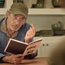 Il giocatore invisibile: David Riondino in una scena del film