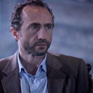 Il giocatore invisibile: Sergio Albelli in una scena del film
