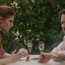 Belle Dormant - Bella addormentata: Agathe Bonitzer e Mathieu Amalric in una scena del film