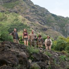Jumanji - Benvenuti nella giungla: Karen Gillan, Dwayne Johnson, Jack Black e Kevin Hart in un momento del film