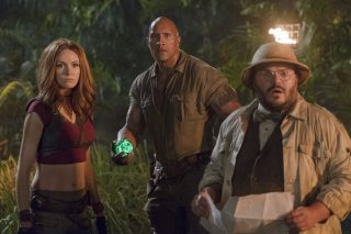 Jumanji - Benvenuti nella giungla: Karen Gillan, Dwayne Johnson e Jack Black in una scena del film