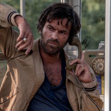 Tutti i soldi del mondo: Romain Duris in una scena del film