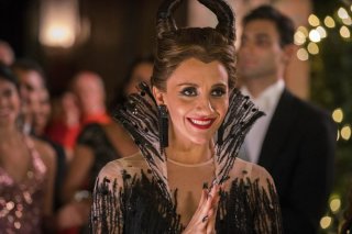 Poveri ma ricchissimi: Lucia Ocone in una scena del film