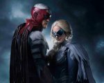 Titans: la prima foto promozionale di Minka Kelly e Alan Ritchson