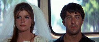 Il laureato: Dustin Hoffman e Katharine Ross in un momento del film