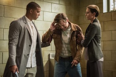 Supernatural: stagione tredici, Alexander Calvert in una scena