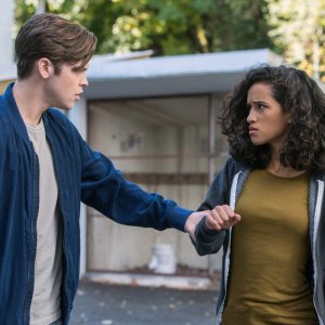 Supernatural: Alexander Calvert e Yadira Guevara-Prip  nella stagione tredici