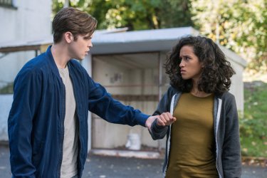 Supernatural: Alexander Calvert e Yadira Guevara-Prip  nella stagione tredici