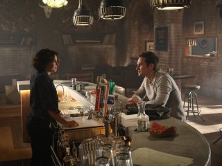 C'era una volta: una scena con Lana Parrilla nella settima stagione della serie