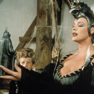 Brigitte Nielsen in Fantaghirò