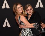 Carrie Fisher, Billie Lourd ricorda sua madre: 'Ti amo infinitamente'