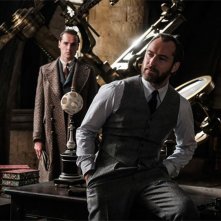 Animali Fantastici: I crimini di Grindelwald, una foto del film che ritrae Silente