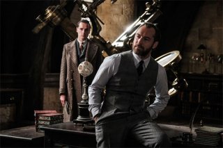 Animali Fantastici: I crimini di Grindelwald, una foto del film che ritrae Silente