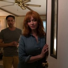 The Strangers: Prey at Night, Christina Hendricks e Martin Henderson in una scena